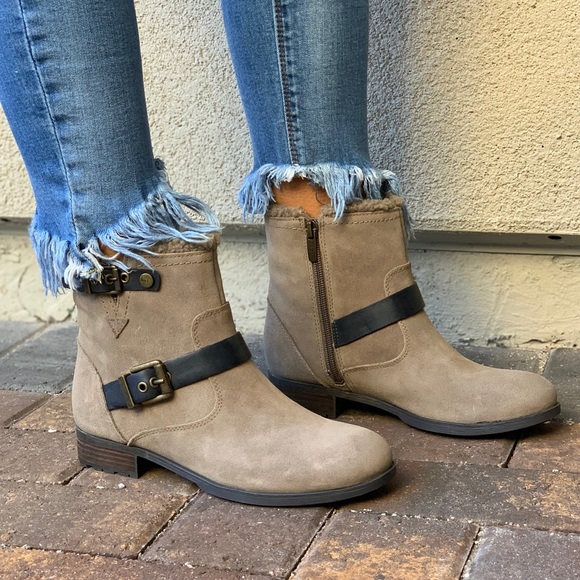 Urban Outfitters Shoes Distressed Leather Sherpa Lined Winter